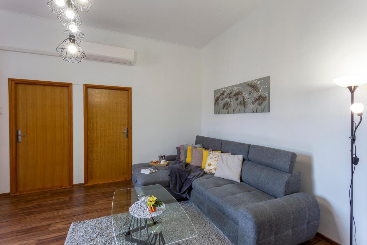 Apartman Lema Пула Екстериор снимка
