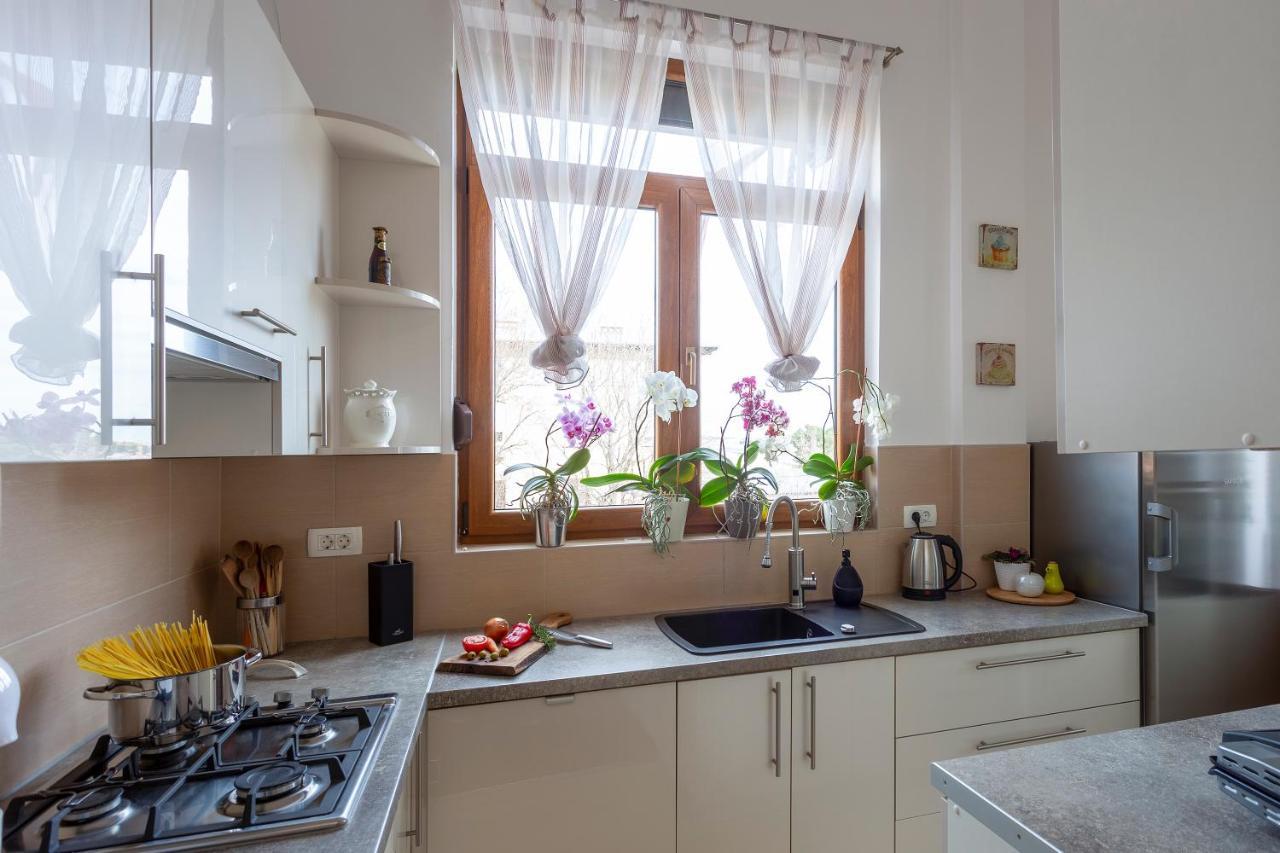 Apartman Lema Пула Екстериор снимка