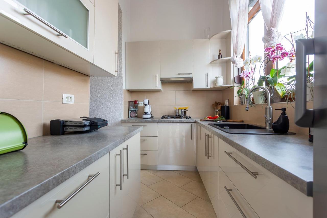 Apartman Lema Пула Екстериор снимка